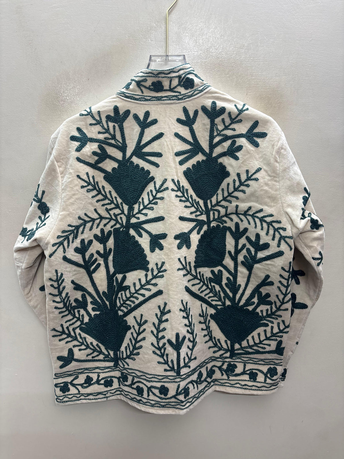 The Zumrud Bagh — Suzani Hand-Embroidered Velvet Jacket — Ivory with Deep Teal Florals