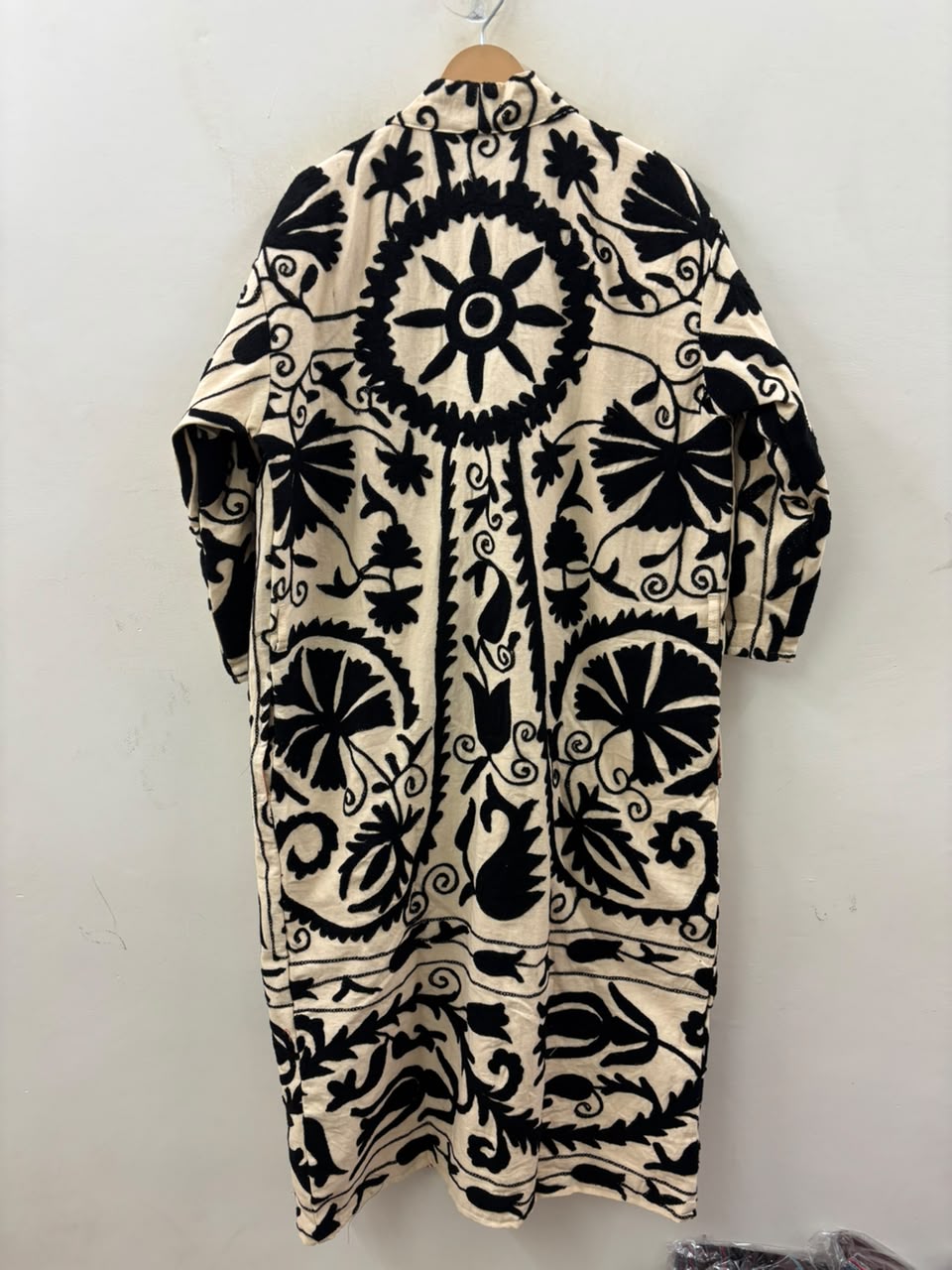 The Tulip Vine Kimono — Suzani Hand-Embroidered Cotton Jacket — Ivory & Ebony