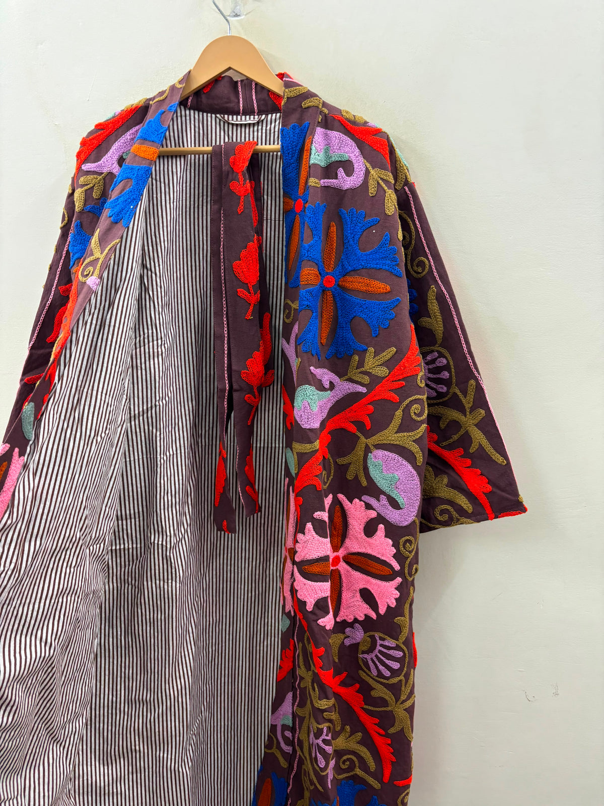 The Samarkand Bloom — Suzani Hand-Embroidered Cotton Kimono — Aubergine with Cobalt & Coral Florals