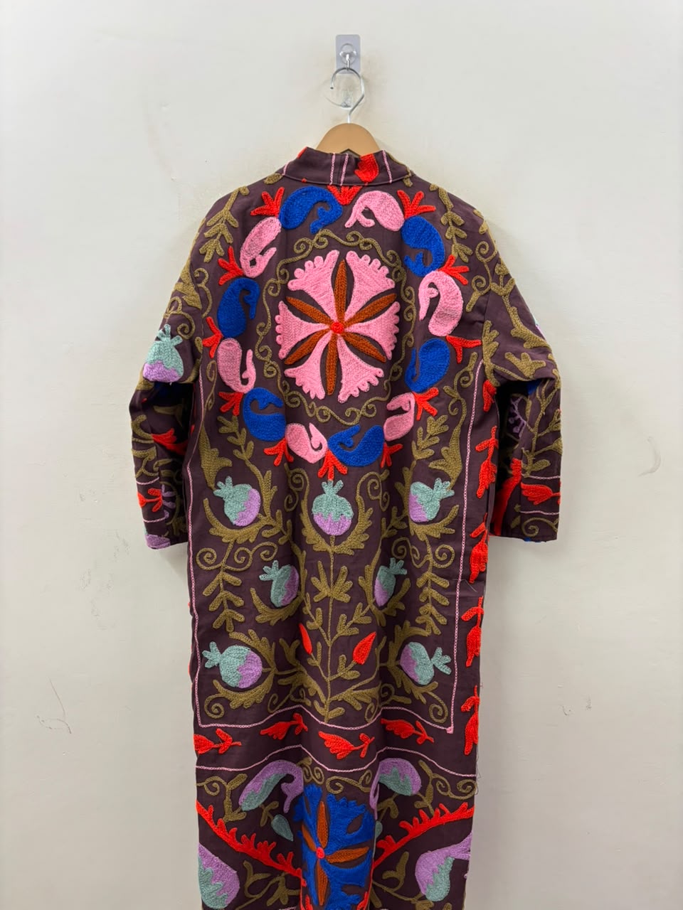 The Samarkand Bloom — Suzani Hand-Embroidered Cotton Kimono — Aubergine with Cobalt & Coral Florals