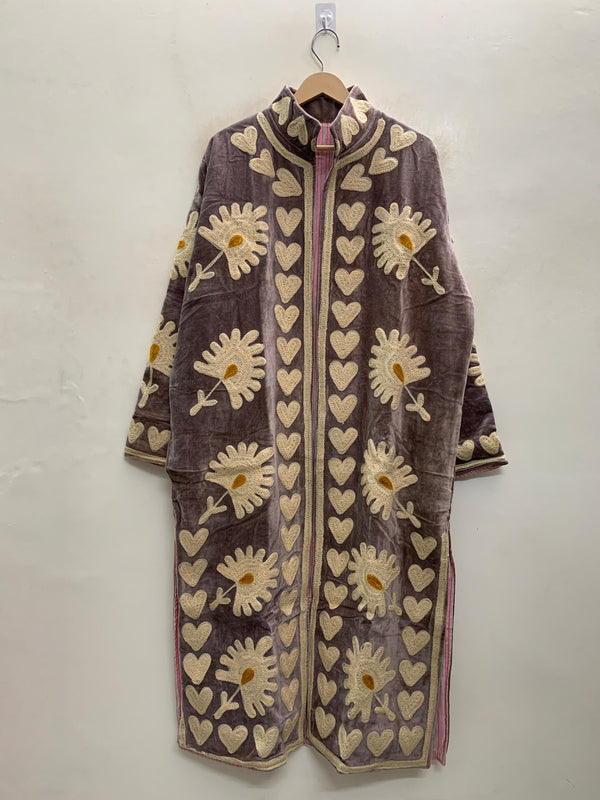 The Dusktide Suzani — Hand-Embroidered Velvet Kimono Jacket — Mauve Taupe with Ivory Daisies