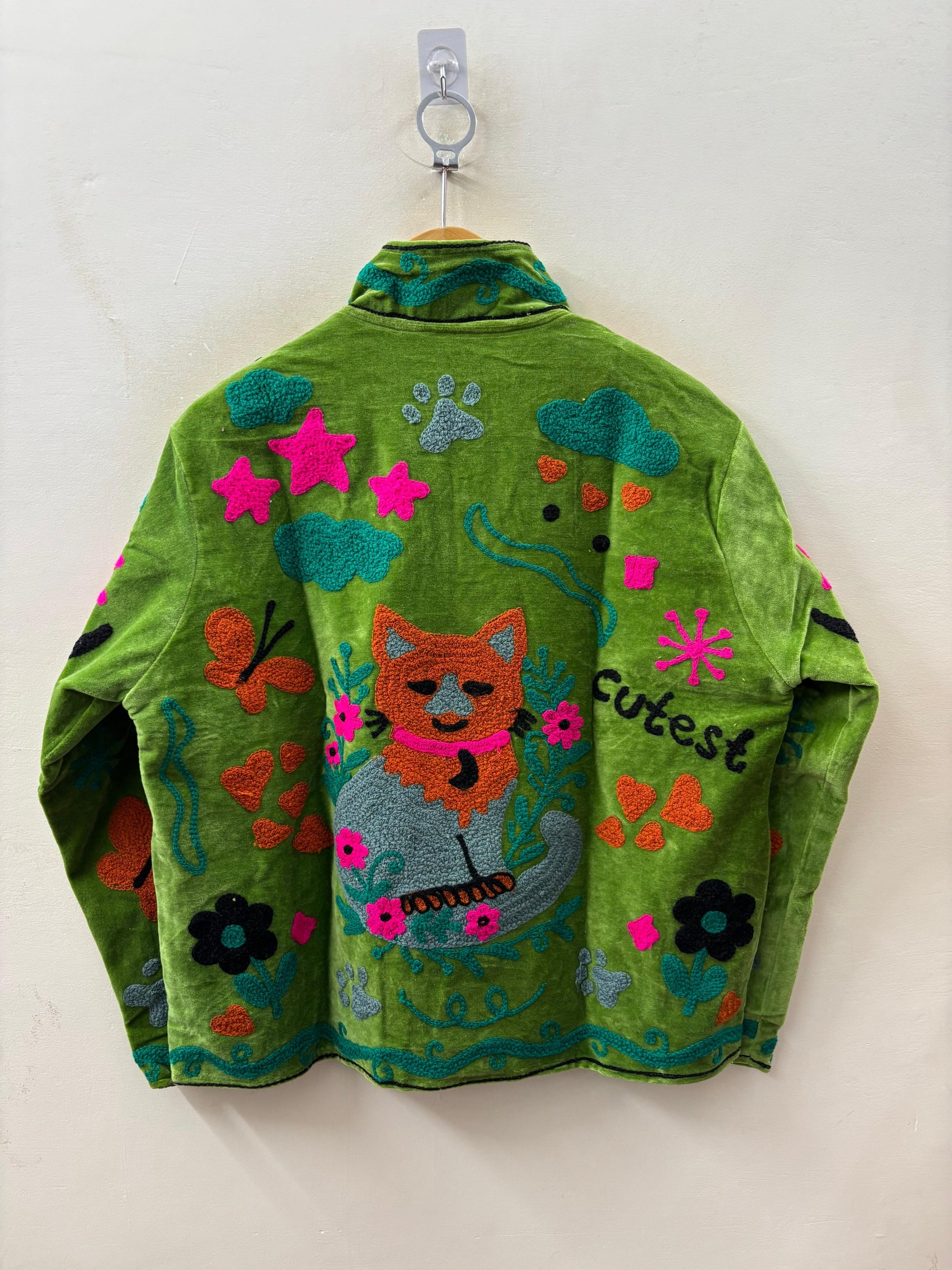 The Billie — Hand-Embroidered Cat Velvet Jacket - Green - Zoshak