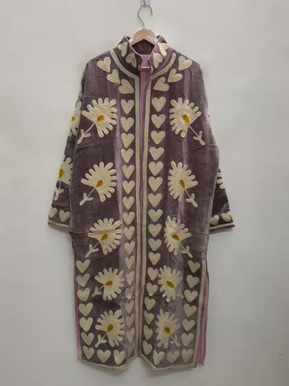 The Dusktide Suzani — Hand-Embroidered Velvet Kimono Jacket — Mauve Taupe with Ivory Daisies